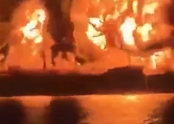 Ataque en el puerto de Basora paraliza terminales petroleras