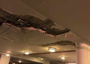 Fragmento de misil dañó la residencia del cónsul estadounidense en Jerusalén