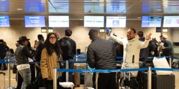 Ben Gurión retoma vuelos de salida con restricciones por la guerra con Irán