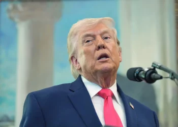 Trump insiste en que Irán está negociando con EE. UU. y que “desea tanto” llegar a un acuerdo