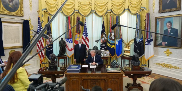 Trump dice que EE. UU. se irá de Irán aun sin un acuerdo