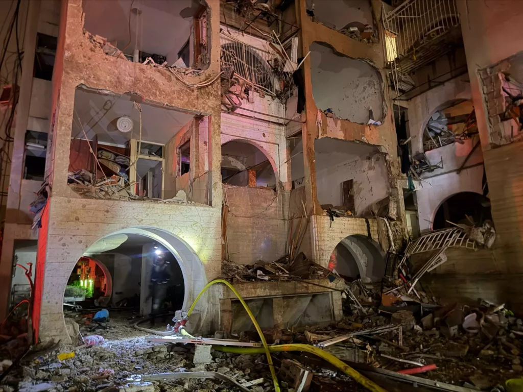 FDI: Los misiles iraníes que impactaron en Dimona y Arad no son una nueva amenaza