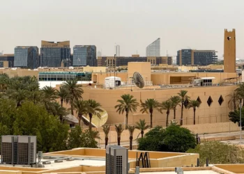 Estados Unidos cerró sus embajadas en Arabia Saudita y Kuwait tras ataques iraníes