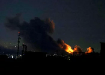 Israel atacó con 120 bombas centros de armas y misiles en Teherán