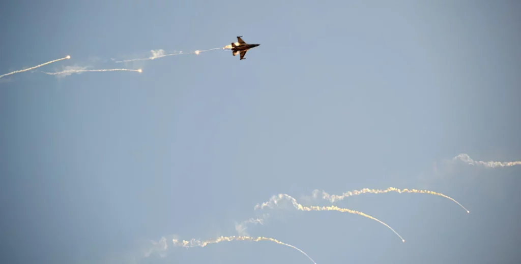 La Fuerza Aérea Israelí atacó una instalación nuclear iraní secreta cerca de Teherán