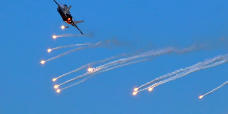 Israel atacó el cuartel general militar iraní con 250 bombas lanzadas por 100 aviones