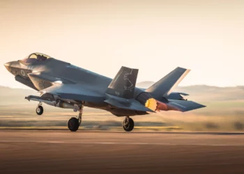 Vídeo de ataque aéreo israelí contra lanzamisiles en el oeste de Irán