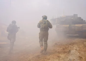 Las FDI eliminan a miembros de Hezbolá mientras avanzan en el sur del Líbano