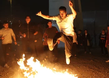 Netanyahu insta a los iraníes a celebrar la fiesta persa del fuego