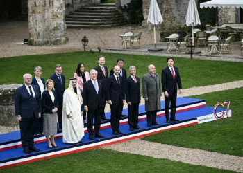 Reino Unido afirma que Irán tiene “secuestrada” la economía mundial con el bloqueo de Ormuz