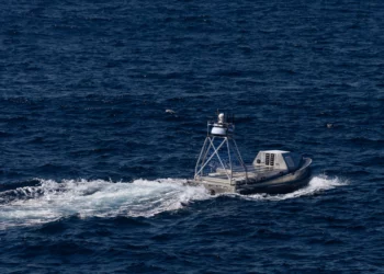 EE. UU. confirma el uso de lanchas no tripuladas en su campaña contra Irán