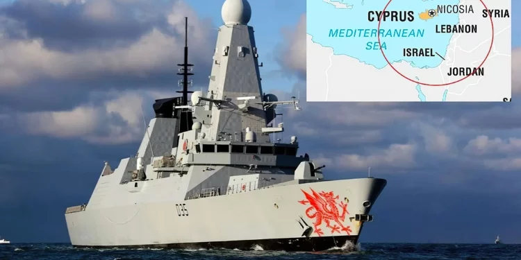 HMS Dragon llega al Mediterráneo oriental para defender Chipre