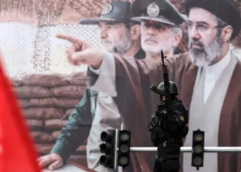 Irán señala como “objetivo” instalaciones internacionales utilizadas por canal de TV de la oposición