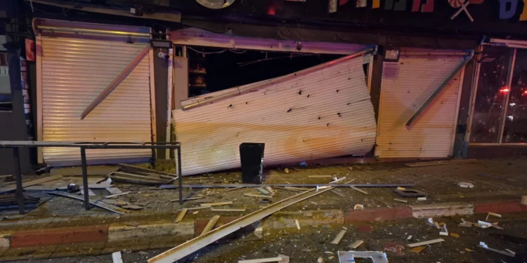 Seis submuniciones iraníes impactaron en el centro de Israel