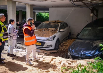 Vídeo: impactos de las bombas de racimo iraníes en el centro de Israel