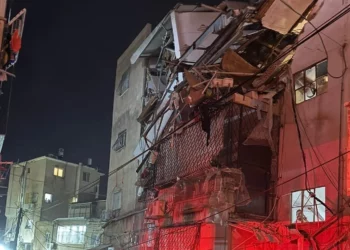 Al menos tres heridos por submuniciones iraníes en Israel