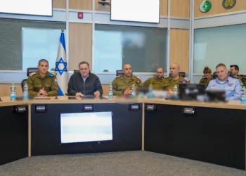 Israel amenaza con tomar territorio libanés si Beirut no frena a Hezbolá