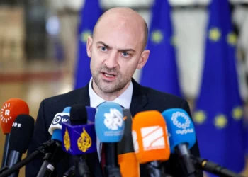 Francia enviará 60 toneladas de ayuda humanitaria al Líbano