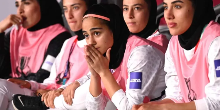 Australia concede asilo a cinco futbolistas de la selección de Irán