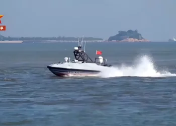 China prueba su enjambre autónomo de buques L30 frente a Zhuhai