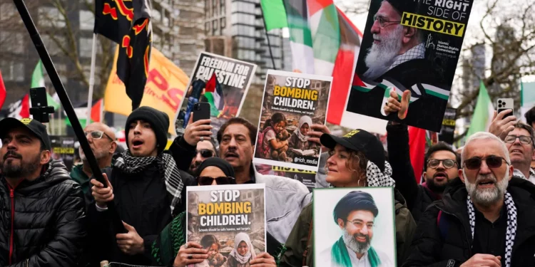 12 detenidos en manifestación prohibida del Día de Al-Quds en Londres