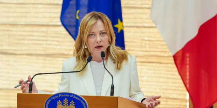 Italia negó a EE. UU. el uso de Sigonella para una misión de combate