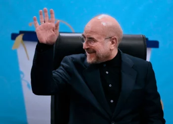 El presidente del Parlamento iraní afirma que Teherán no busca un alto el fuego