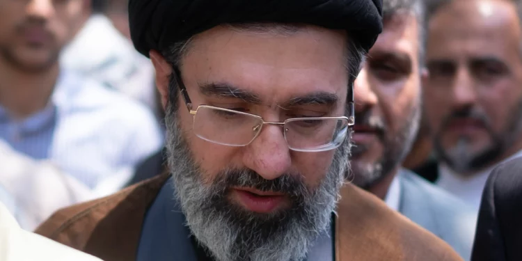 La Guardia Revolucionaria de Irán jura lealtad a Mojtaba Jamenei