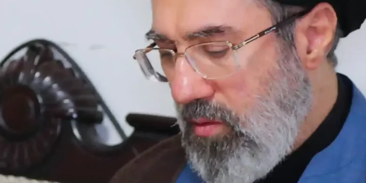 Video registra gritos de “Muerte a Mojtaba” en Teherán