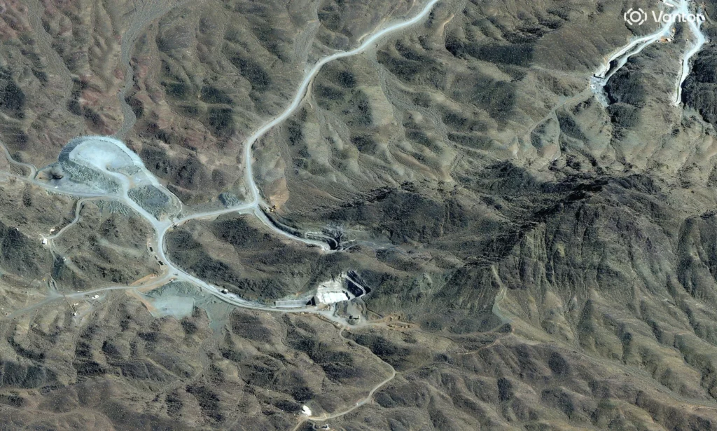 EE. UU. e Israel atacan la planta enriquecimiento de uranio iraní de Natanz