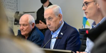 Netanyahu dice que derrocar al régimen iraní depende del pueblo