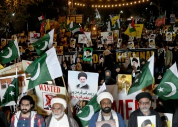 Ocho muertos en protesta proiraní en consulado estadounidense en Pakistán