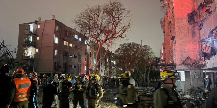 Sube a 71 la cifra de heridos en Arad: 10 de ellos graves