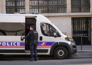 Francia investiga posible pista iraní tras un ataque frustrado en París