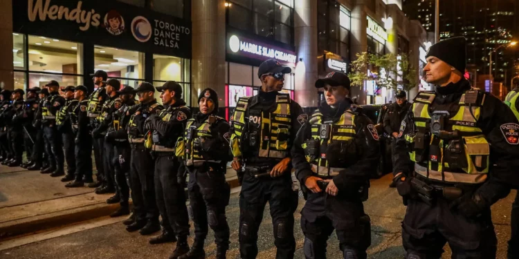 La policía de Toronto investiga disparos contra sinagoga durante el Purim