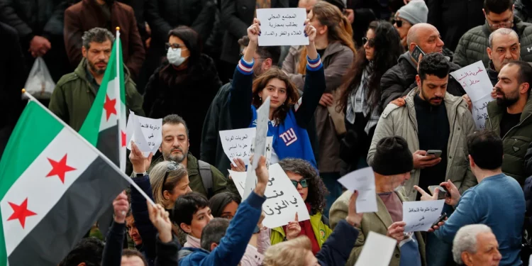 Protesta en Damasco contra restricciones al alcohol