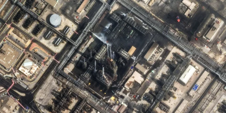 Arabia Saudita intensifica contactos con Irán para frenar una guerra regional