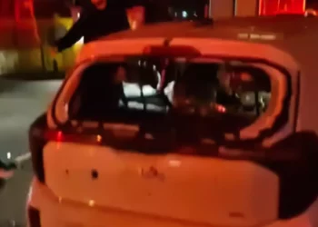 Mujer herida grave por metralla de un misil iraní en Rishon Lezion