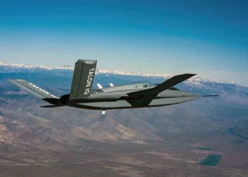 EE. UU. prueba sistema de pilotaje con IA en el dron armado Talon IQ