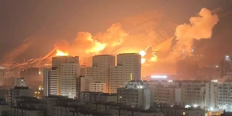 La Fuerza Aérea Israelí ha lanzado más de 2.000 bombas sobre Irán