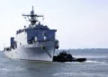 El buque de desembarco USS Tortuga de Estados Unidos vuelve al mar