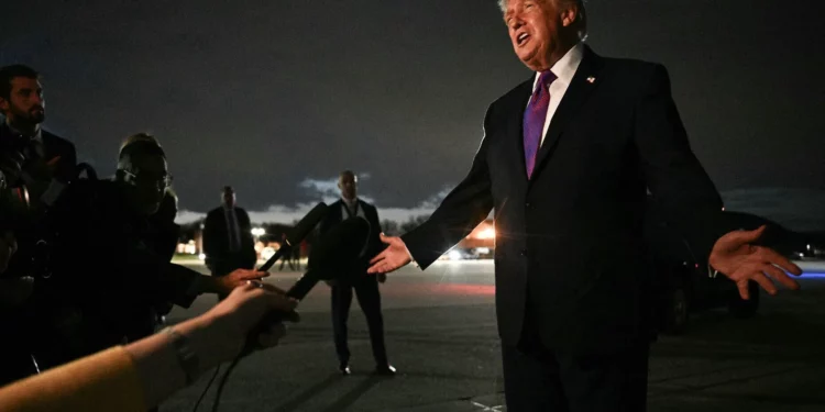 Trump: Irán está “prácticamente al final del camino”