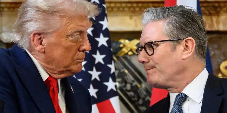 Trump arremete contra Starmer por no sumarse a los ataques a Irán