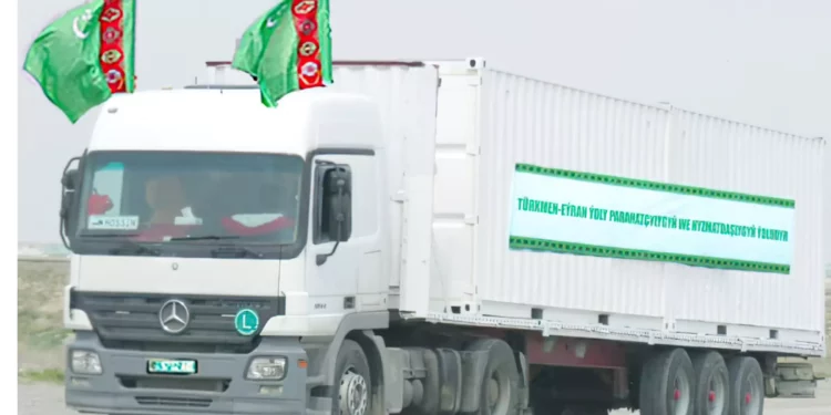Turkmenistán envía ayuda humanitaria al vecino Irán
