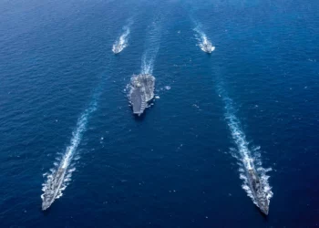 EE. UU. despliega el portaaviones USS George H. W. Bush para operaciones contra Irán
