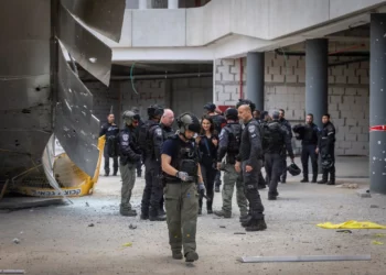 Muere una segunda víctima del ataque con bomba de racimo iraní en Yehud