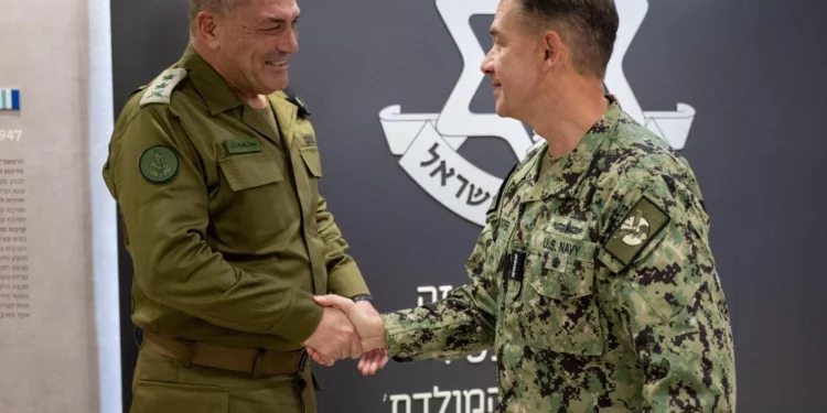 ZaJefe de las FDI: el “eje del terror” iraní empieza a colapsar