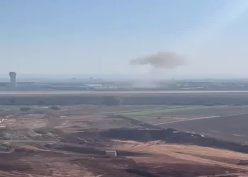 Tres aviones privados del aeropuerto Ben Gurión dañados por metralla de misiles iraní