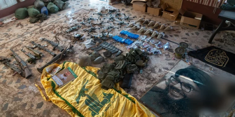 Las FDI capturan arsenal de Hezbolá en sur del Líbano