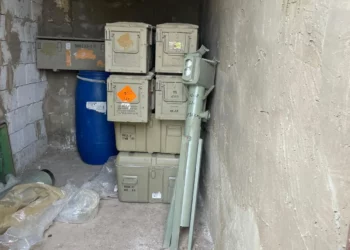 FDI localizan arsenal de Hezbolá en operaciones en sur del Líbano